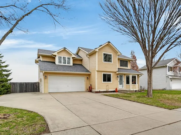 313 SW Kennybrook Dr, Grimes, IA 50111