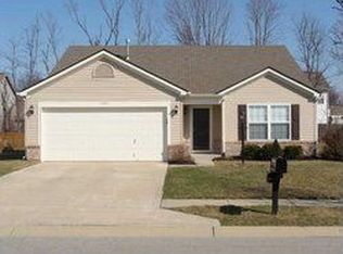 11991 Royalwood Dr, Fishers, IN 46037