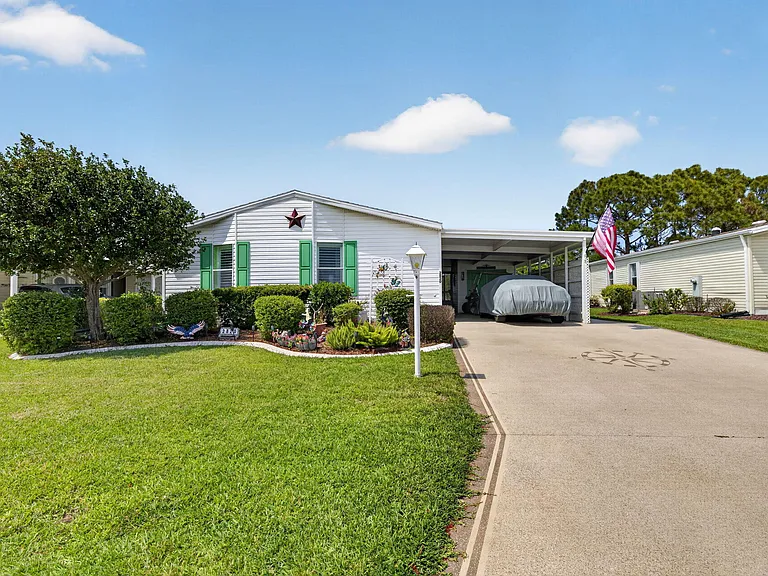 2820 Eagles Nest Way — Photo 2