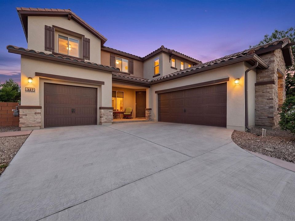 1st image of 8712 Vista Cumbre Rd NW