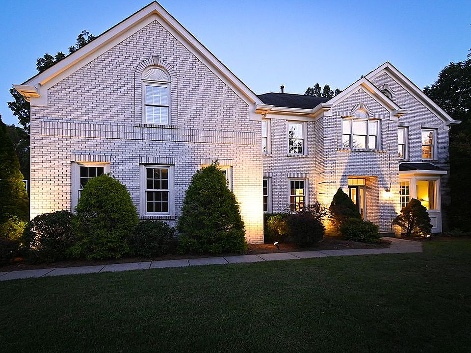 1st image of 846 Cannes Ct