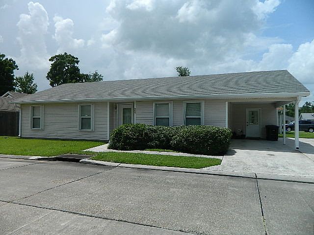 1st image of 437 Tanglewood Dr