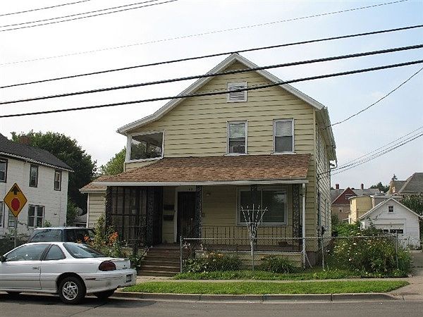 2nd image of 49 Seminary Ave