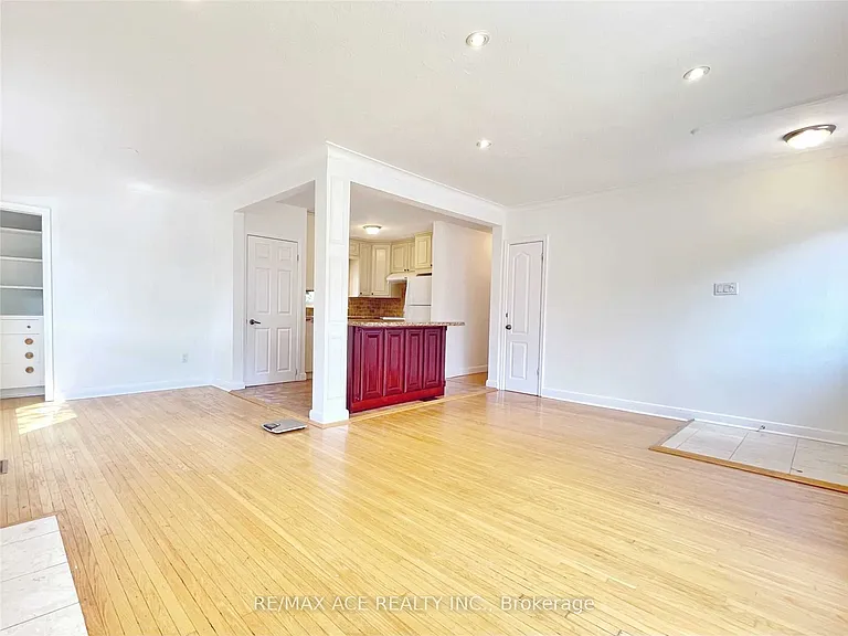 246 Horsham Ave #MAIN — Photo 4
