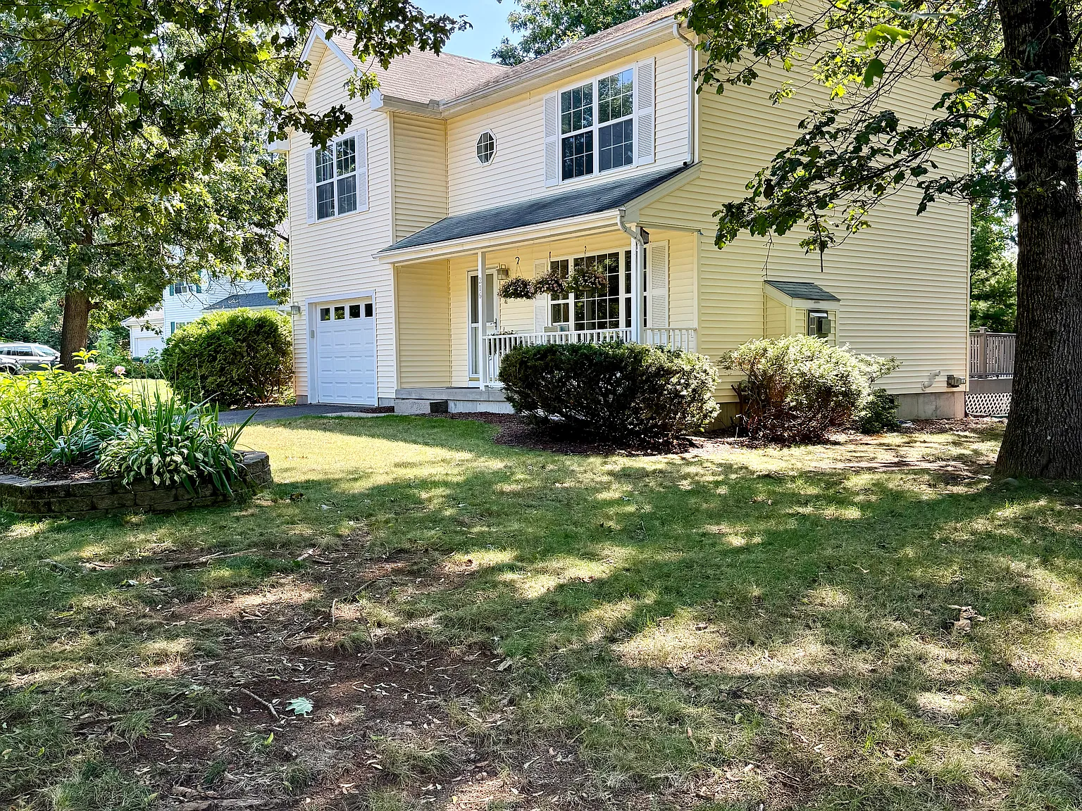 3 bed, 2.5 bath, 1484 sqft, $2,900 — Photo 3