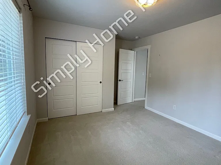 5304 49th Ave SE — Photo 32