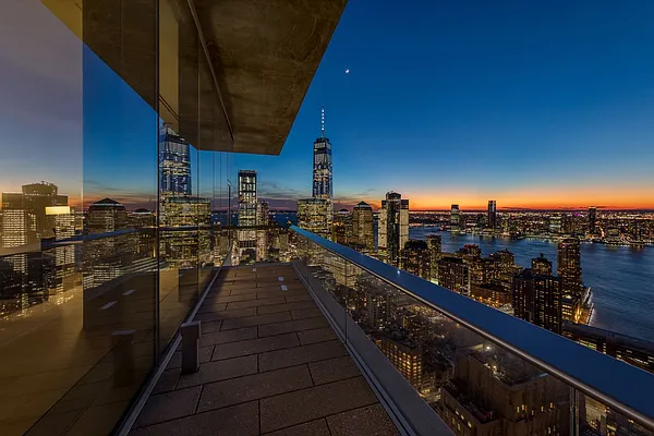 Sold by Compass | media 55