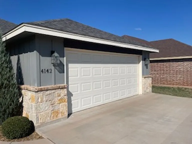 4142 Carrera Ln — Photo 4
