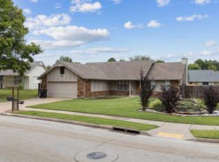 4202 W Urbana Ct S, Broken Arrow, OK 74012