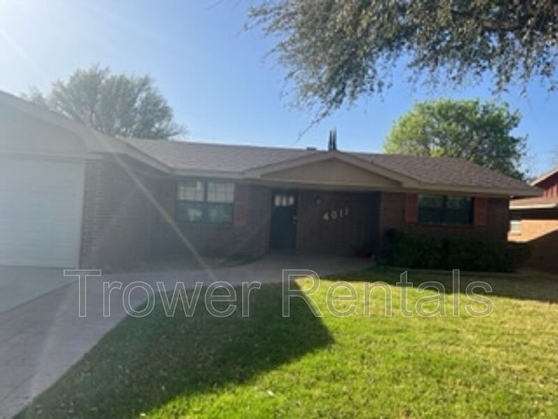 1st image of 4011 E Everglade Ave