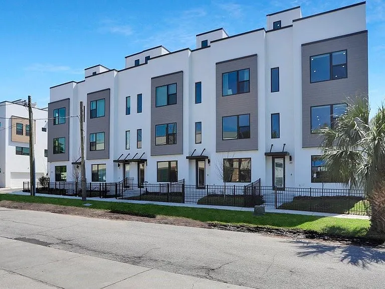 2506 W Cleveland St #20 — Photo 1