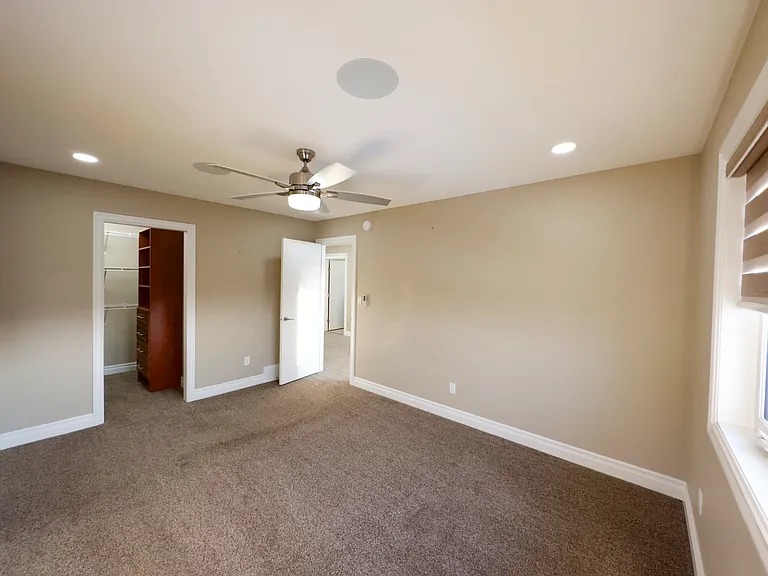 2142 57th St SW — Photo 33