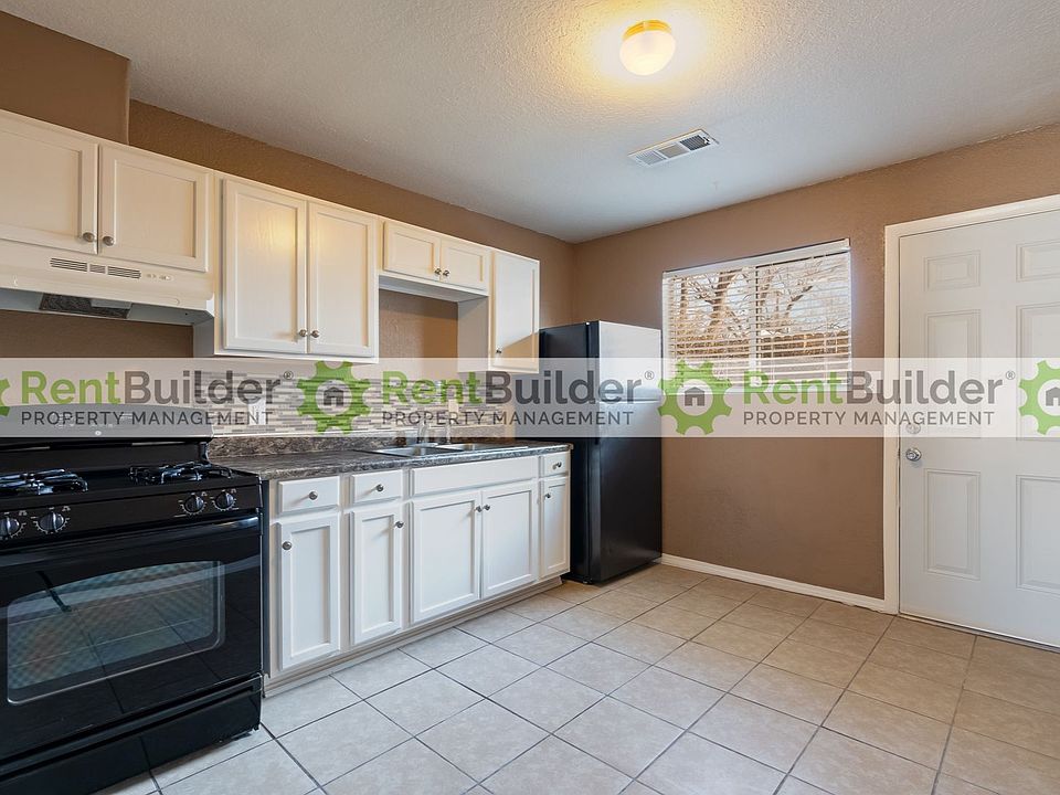 511 Candelaria Rd. The Nancy Jennings Center Apartment Rentals