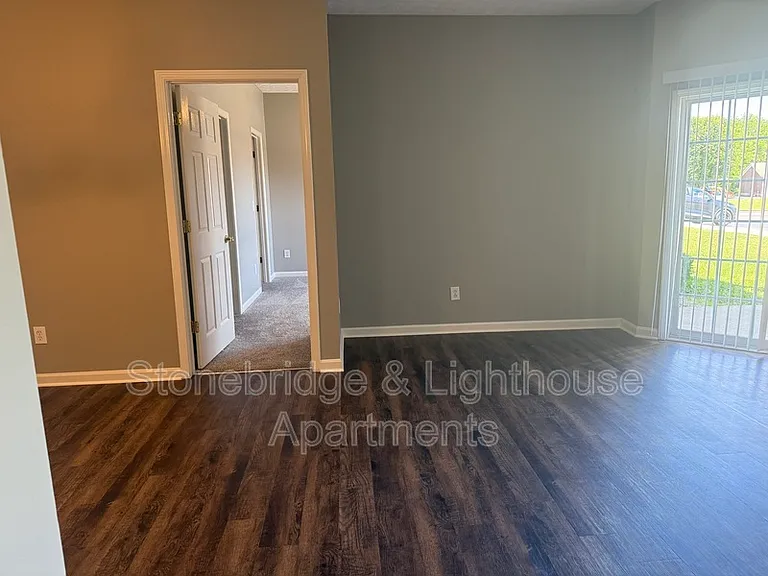 3115 Lighthouse Dr #3-W — Photo 2