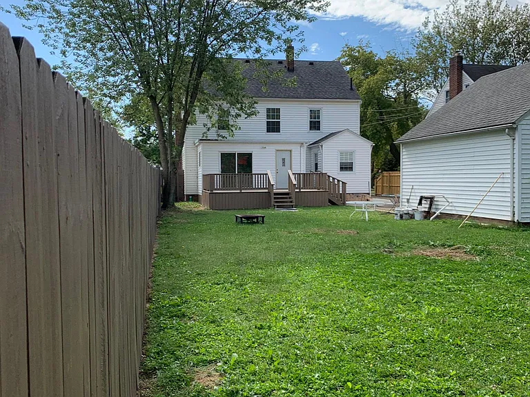 Spacious backyard