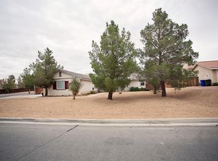 22594 High Vista Ln, Apple Valley, CA 92307