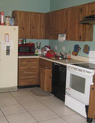 3rd image of 10112 Briarwick Ct