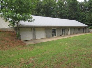 1247 Thomas St, Roopville, GA 30170