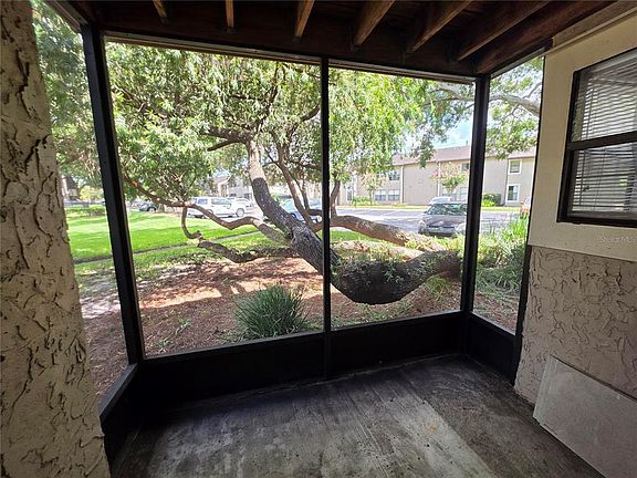 5th image of 3019 ANTIQUE OAKS CIRCLE #127