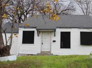 818 Oak St, Grand Prairie, TX 75050