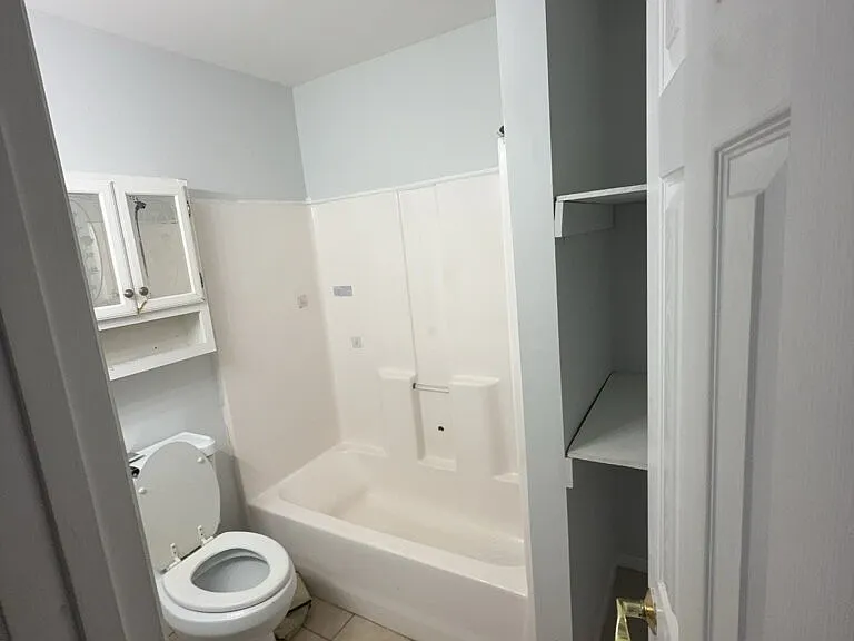 2 bed, 1.5 bath, $1,000 — Photo 7