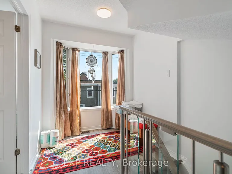 166 Forward Ave — Photo 16