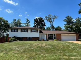 9930 Southwick Ct, Saint Louis, MO 63128