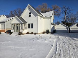 226 South High Street, Markesan, WI 53946