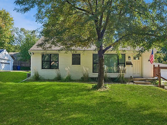 4th image of 2609 30th St