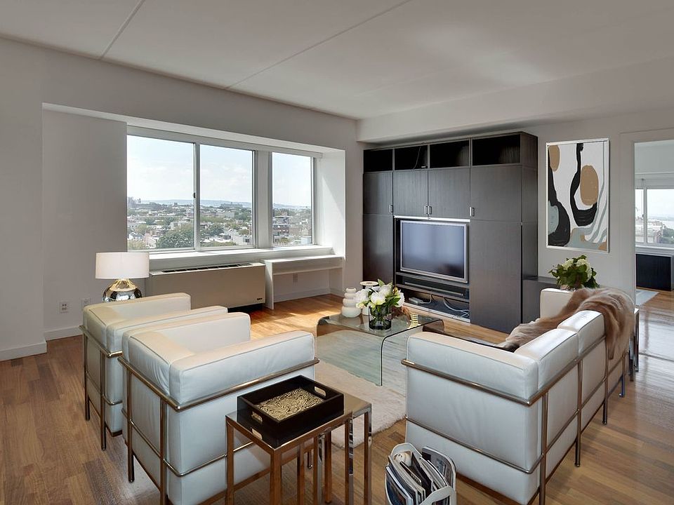 1st image of 85 Smith St #11B