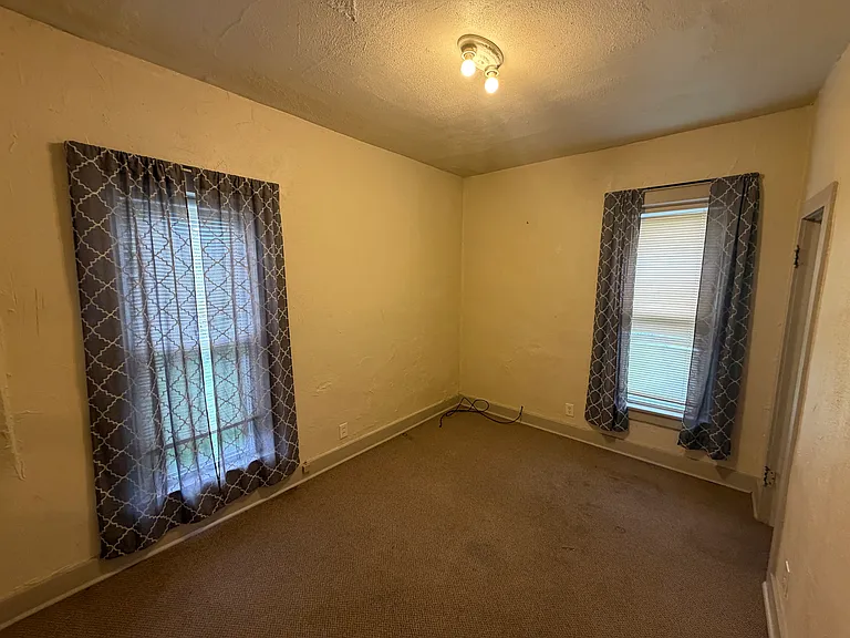 108 E Monroe St #2 — Photo 12