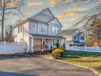 10 Dorchester Road, Ronkonkoma, NY, 11779