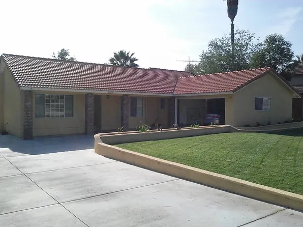 24945 Carnes Dr, Homeland, CA 92548