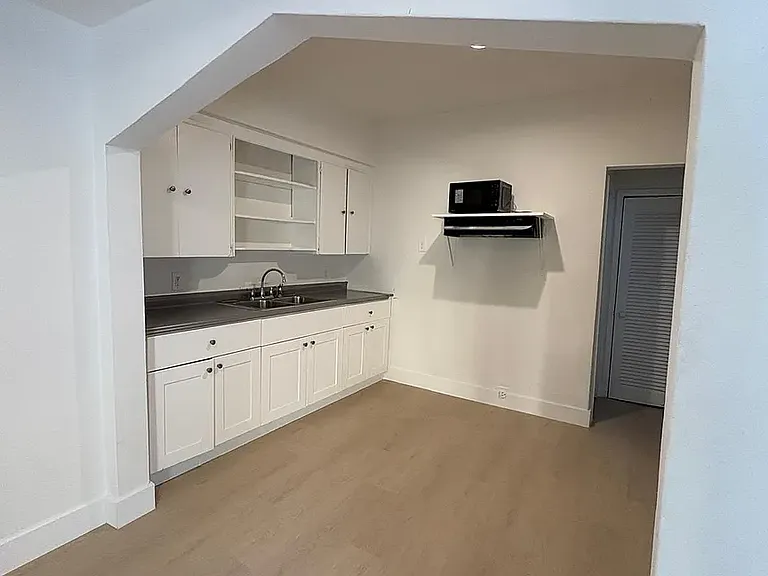 120 NE 56th St #2 — Photo 6
