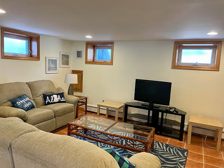 89 Lynbrook Ave — Photo 14