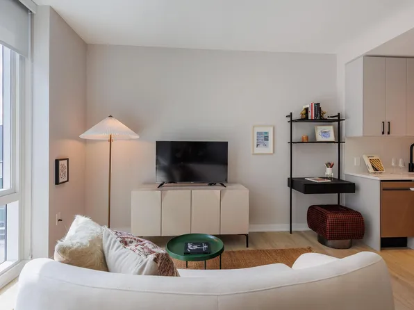 180 Morgan Street image 101 of 140