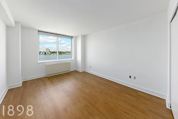 Rented by A&E Real Estate Management | media 4