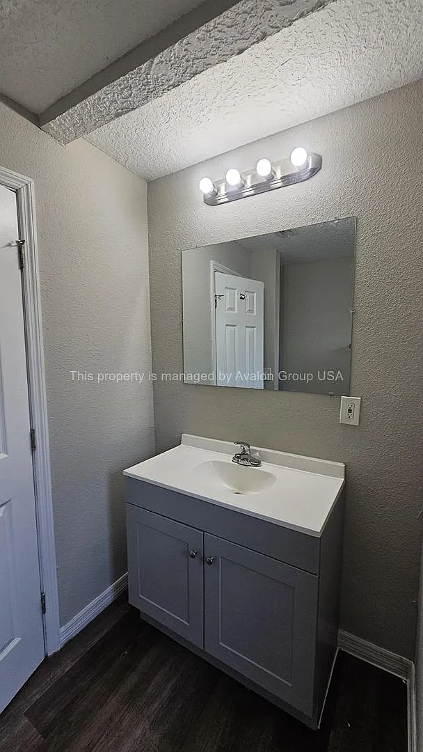 3 bed, 775 sqft, $1,345 — Photo 4