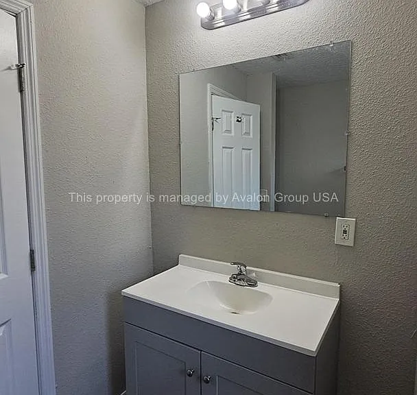 10875 Biscayne Blvd — Photo 4