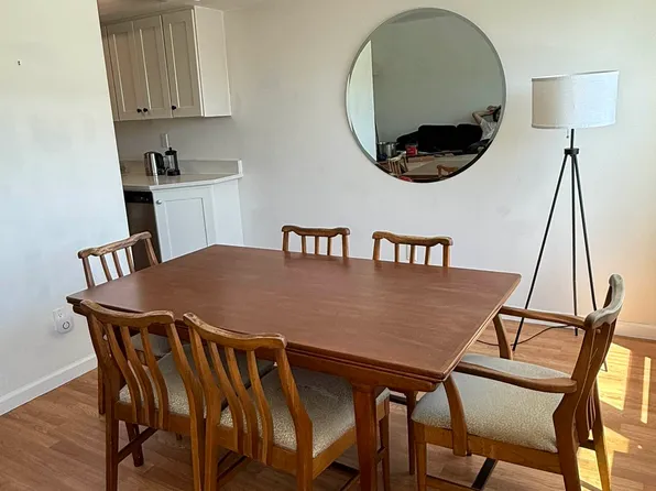 3626 Bayview Avenue image 5 of 32