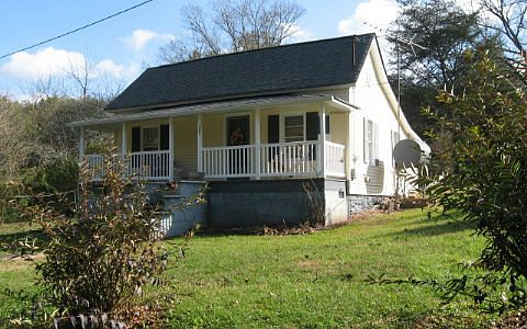 1st image of 387 Isabella Ave
