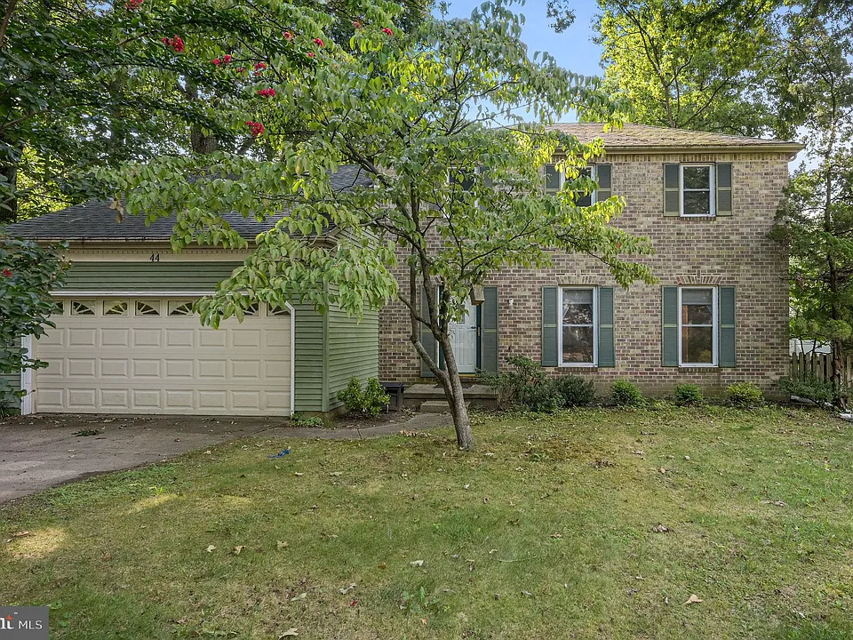 44 Freedom Dr