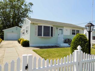 212 Howland Ave, Cape May, NJ 08204