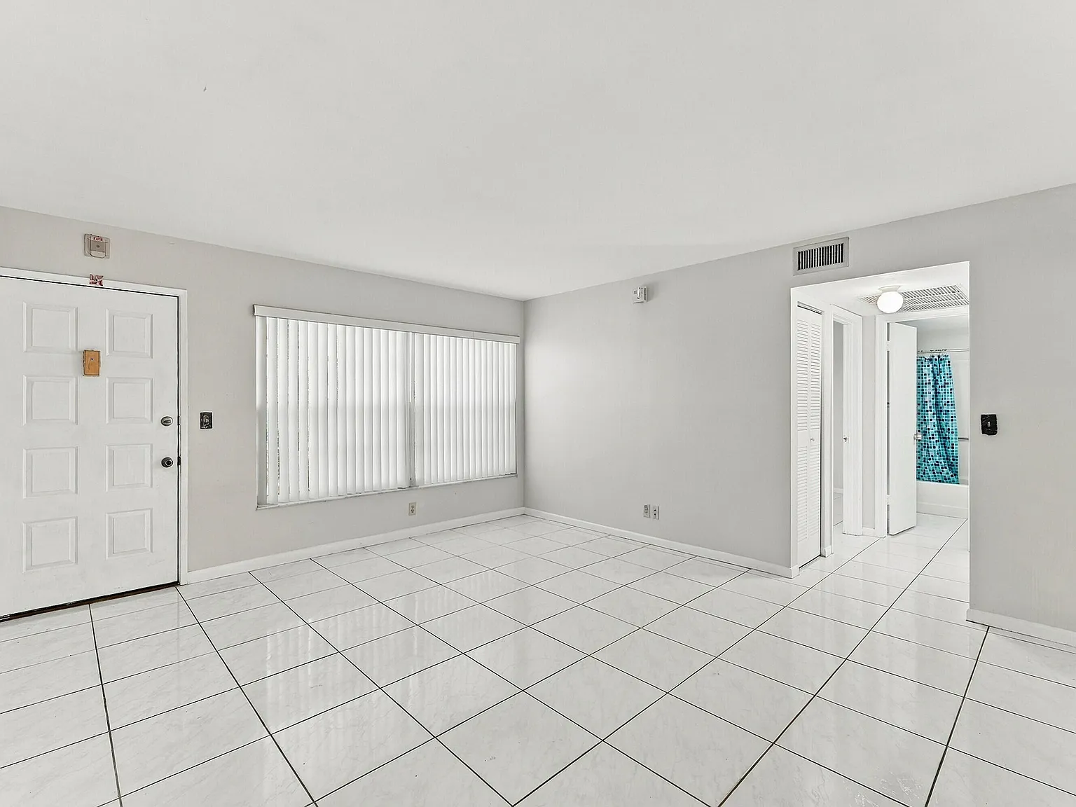 2 bed, 2.0 bath, 737 sqft, $2,000 — Photo 4