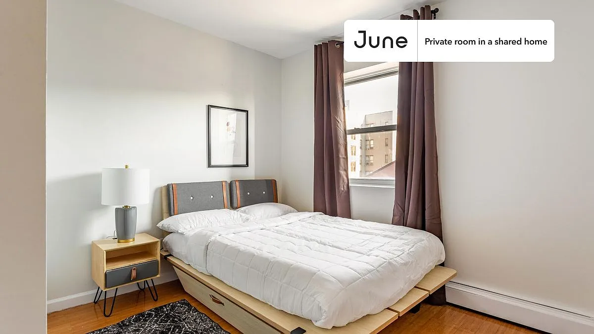 Full bedroom in 4 bed/2 bath home in Flatbush #1648 A — Photo 1