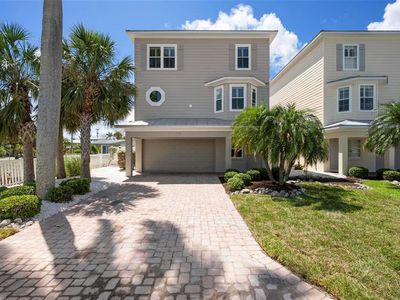 215 65th St, Holmes Beach, FL, 34217