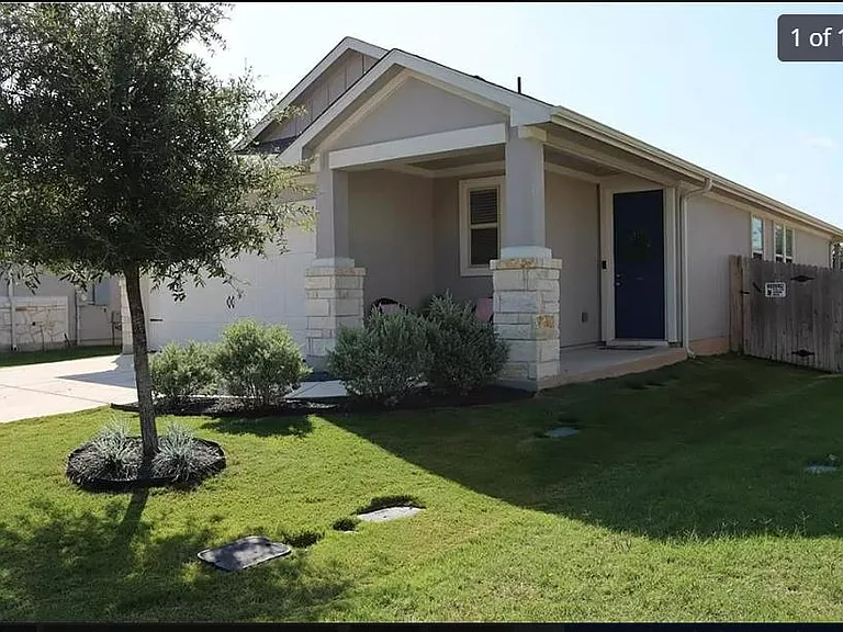 201 McFarland St — Photo 2