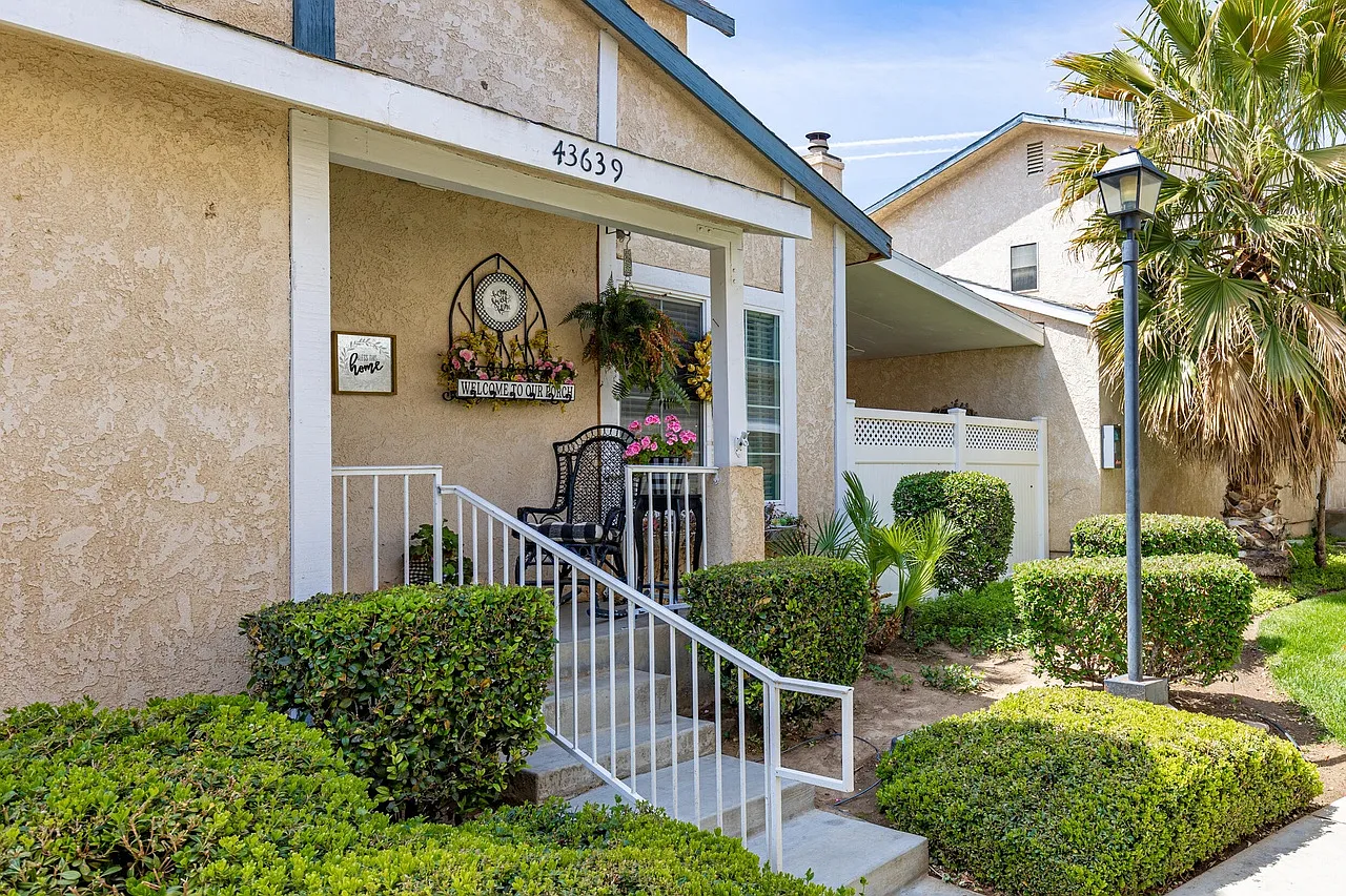 3 bed, 1728 sqft, $3,150 — Photo 4