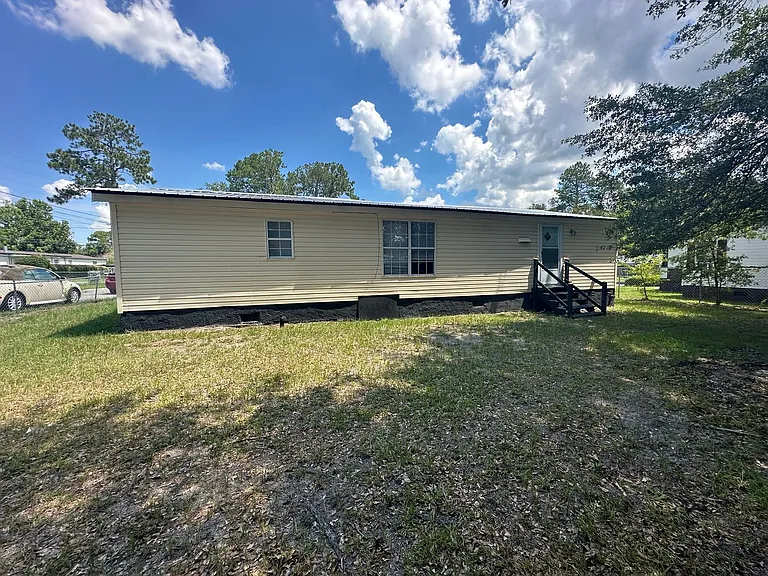 1376 Fleetwood Cir — Photo 12