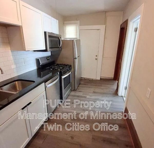 3151 Aldrich Ave S #4 — Photo 4